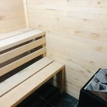 Tatil Evi Loftova Chata Na Budinskych Lazoch Budina